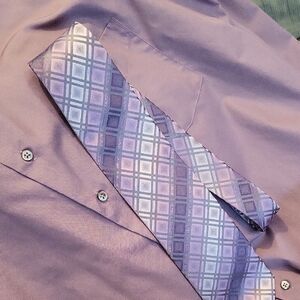 Van Heusen, purple, Tie, stain resistant. Like new